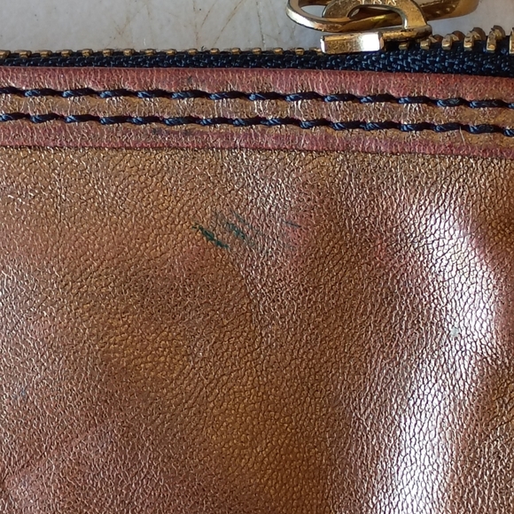 Marc Jacobs Metallic Leather Coin Purse - Picture 5 of 11